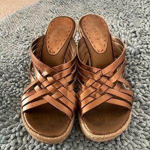 Gianni Bini sandals